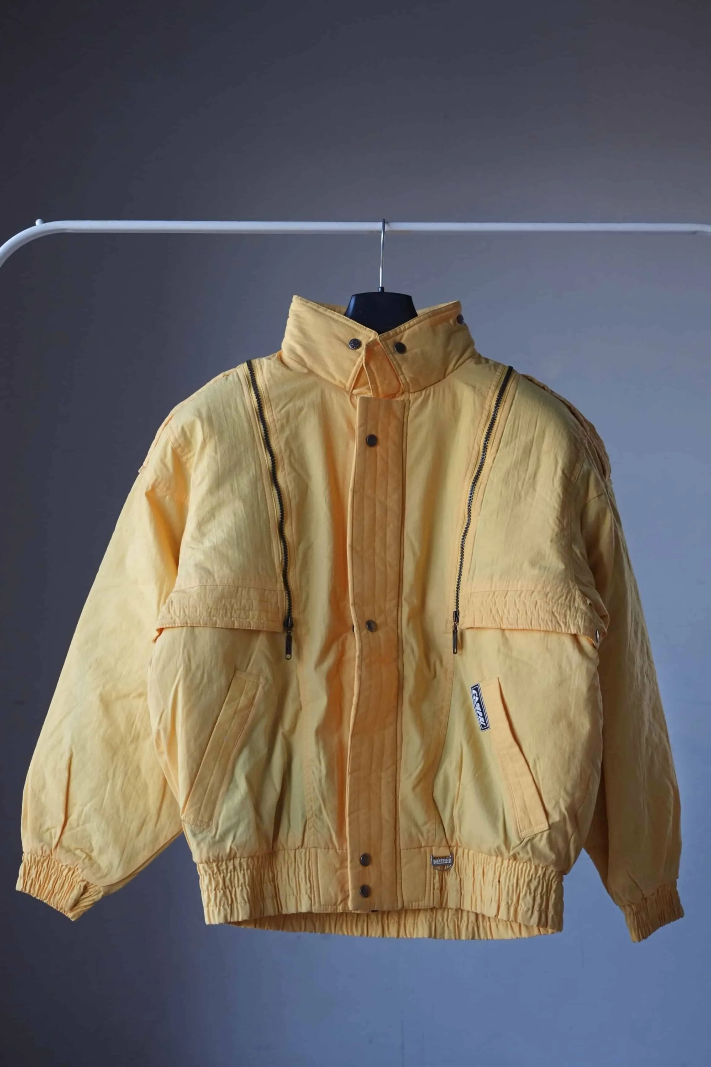 CAMPRI 90s Verbier Ski Jacket w/ Removable Sleeves