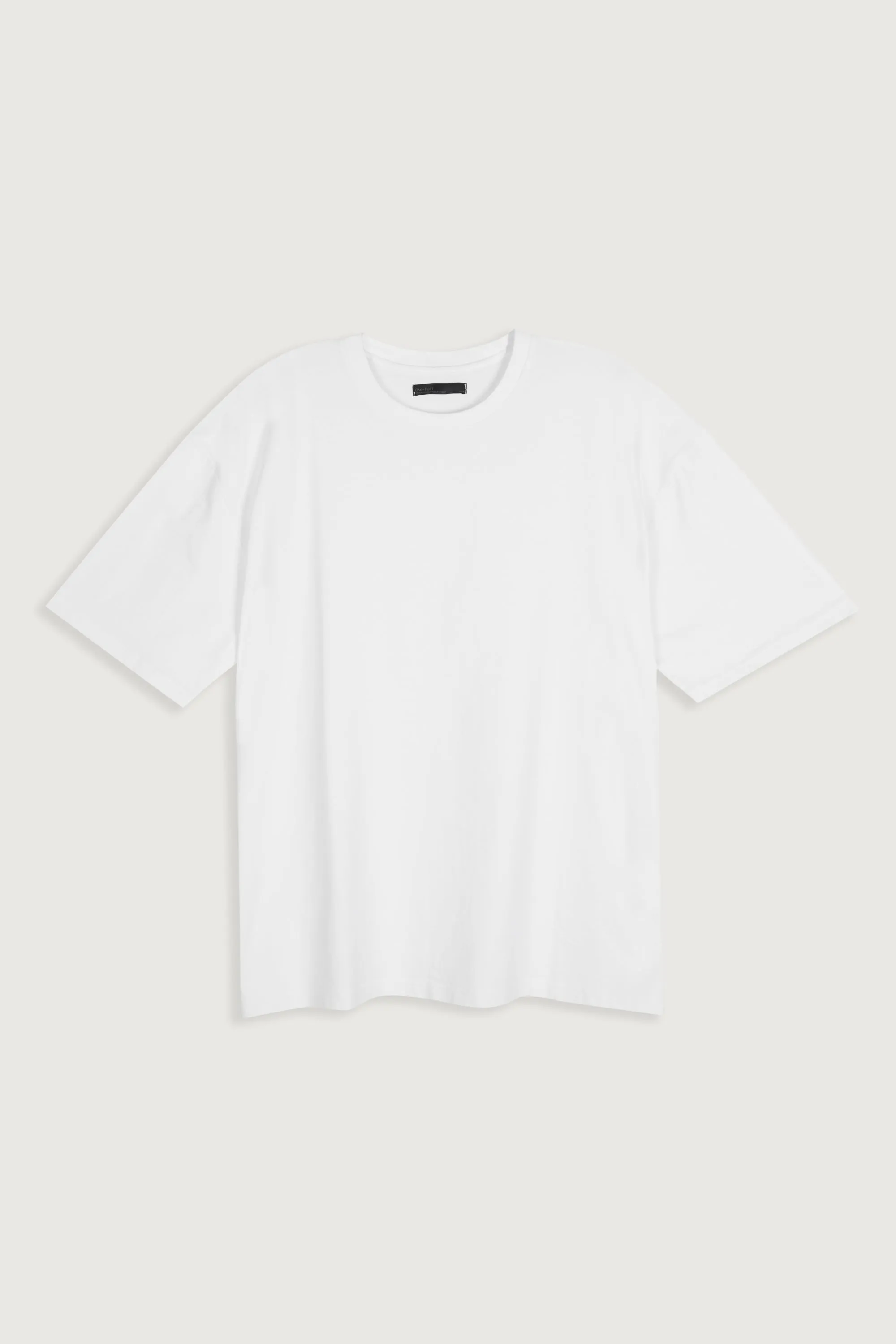 OVERSIZED T-SHIRT