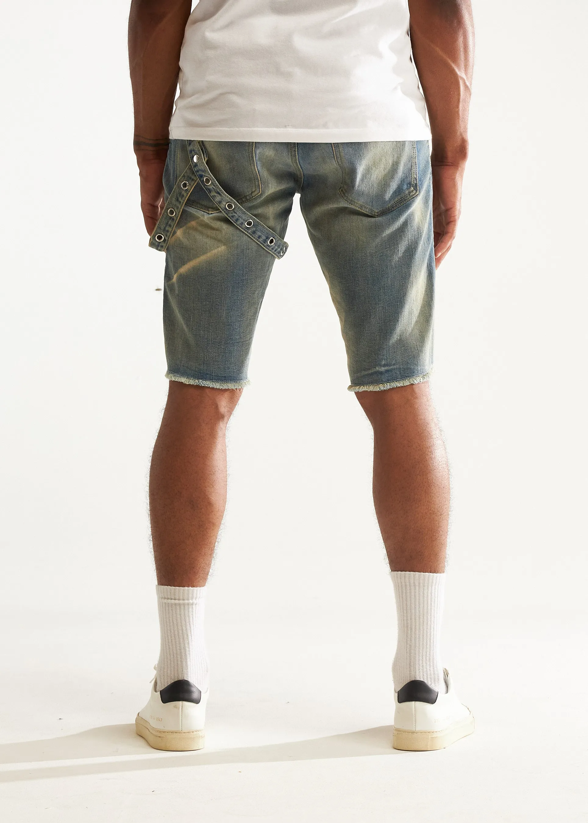 Topi Short